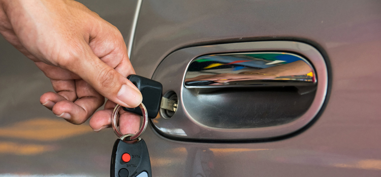 Car door lock repair in Hughson